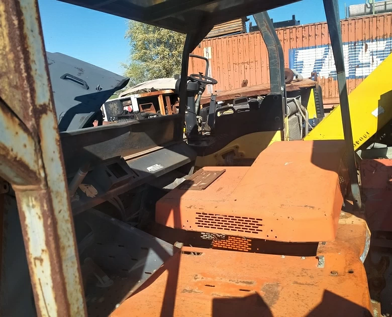 21. Lote de Maquinaria de Obra