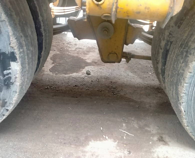 4. Góndola Fruehauf de 3 ejes