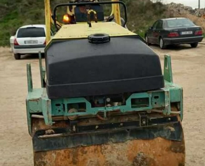 2. Rodillo tandem Ammann Av26