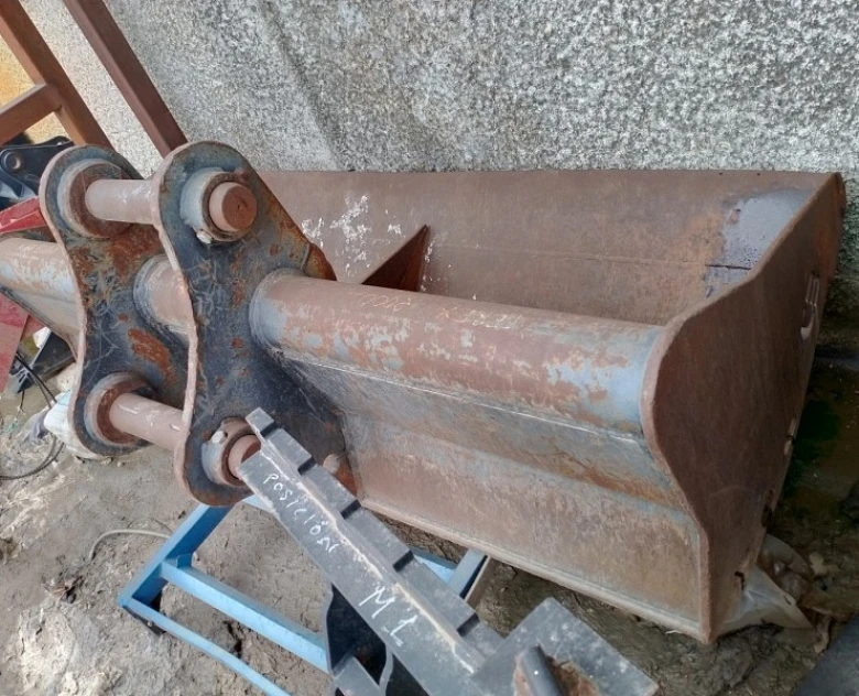 1. Cazo de limpieza de 2000mm EXCAVADORA