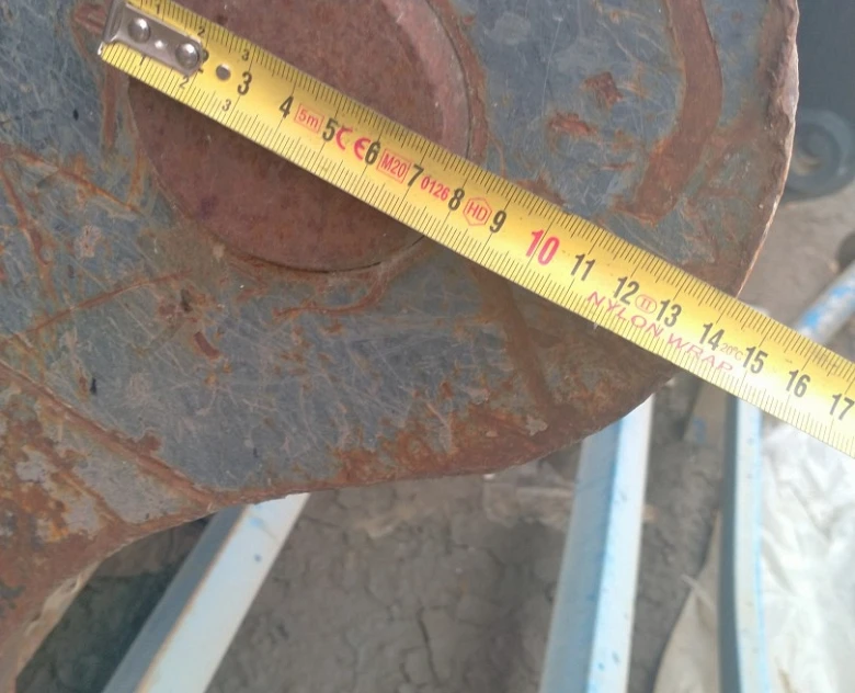 4. Cazo de limpieza de 2000mm EXCAVADORA