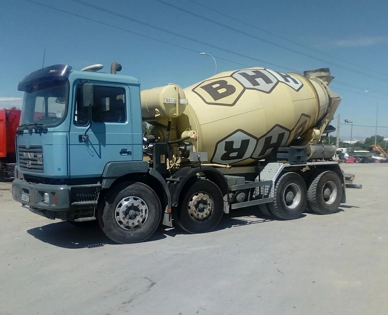2. Camion hormigonera Man 35.364
