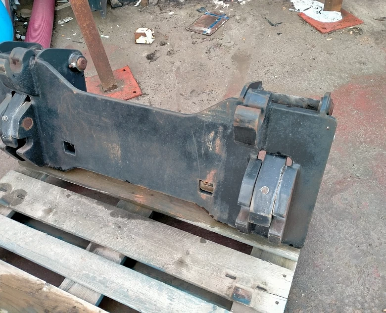 2. Enganche rapido frontal Jcb 3cx