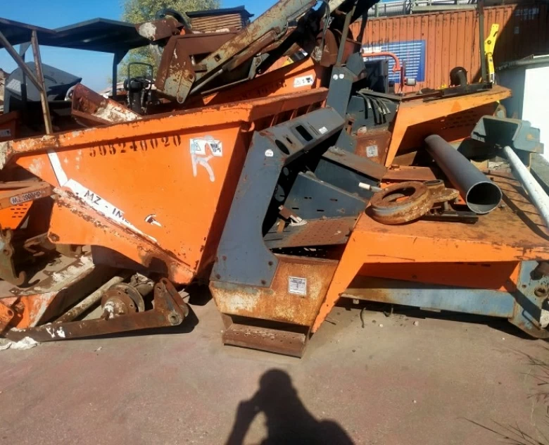 1. Lote de Maquinaria de Obra