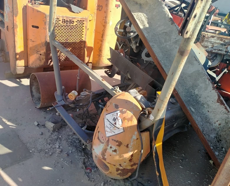 16. Lote de Maquinaria de Obra