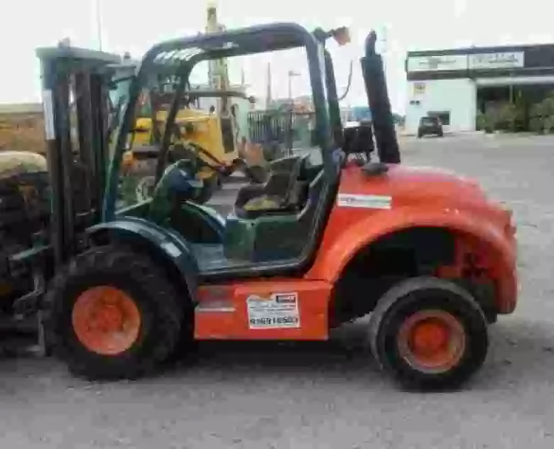 1. Carretilla Ausa CH250 x 4