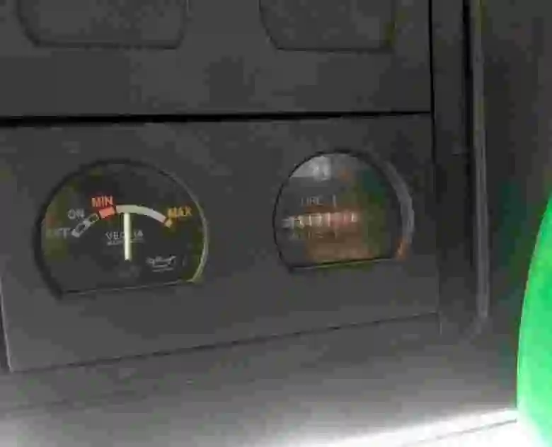 2. Camión hormigonera Iveco Trakker 340