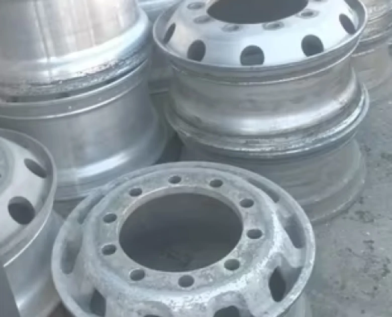 1. LLantas de aluminio usadas