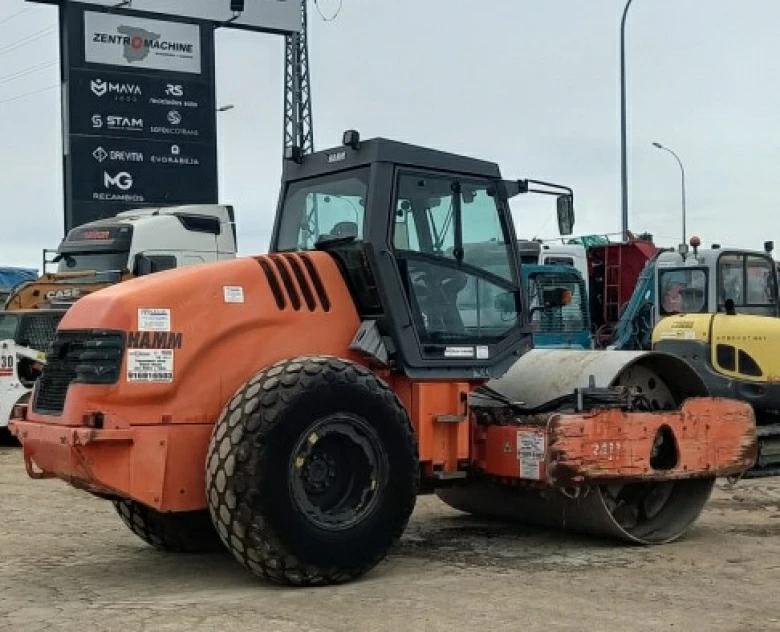 4. Rodillo Hamm 3411